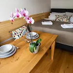 Lucka Quiet Location, Free Bikes, Big Garden, Doctor 아파트 *