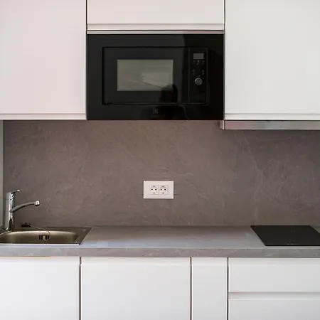 Lucka Quiet Location, Free Bikes, Big Garden, Doctor Apartman *