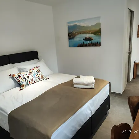 Apartman Lucka Quiet Location, Free Bikes, Big Garden, Doctor Bled