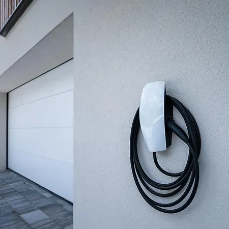 Apartman Lucka Quiet Location, Free Bikes, Big Garden, Doctor *