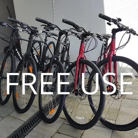 Lucka Quiet Location, Free Bikes, Big Garden, Doctor شقة بليد