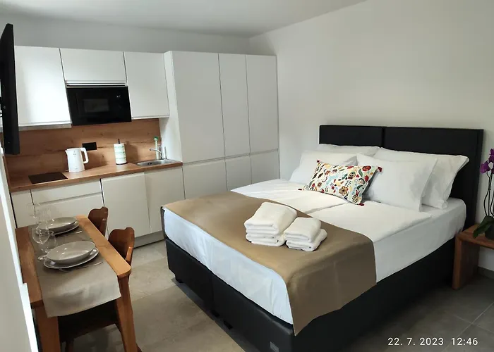 Lucka Quiet Location, Free Bikes, Big Garden, Doctor *