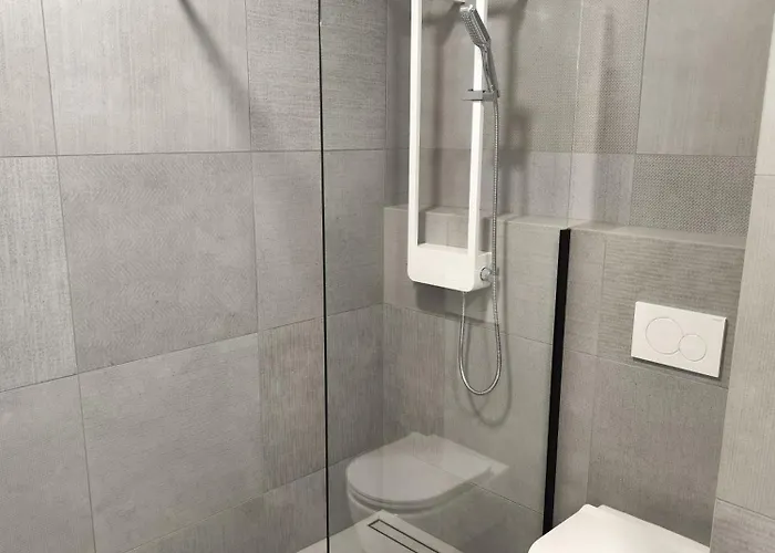 Lucka Quiet Location, Free Bikes, Big Garden, Doctor Apartment *